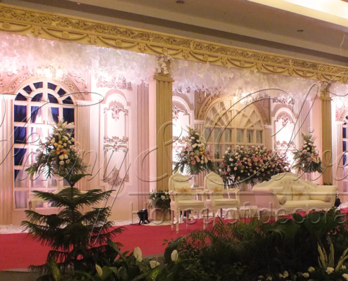 Dekorasi Tema Emas Featured